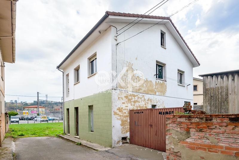 Foto 507ce41e-005e-4ead-8238-c3c7b78cacd5. Chalet dans jose manuel bobes 2a 2 dans Llanera