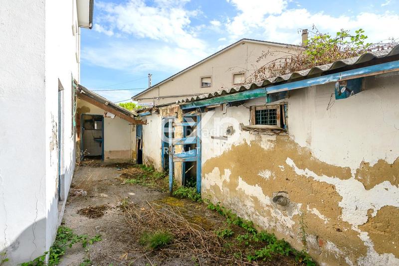 Foto f982373d-4229-48b0-a2c9-ed9ce50d0a2e. Chalet dans jose manuel bobes 2a 2 dans Llanera