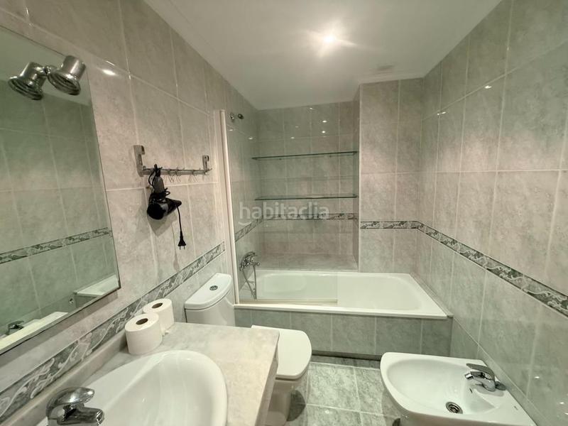 Foto 8a18c144-f919-4739-b10d-3cc01303a938. Pis amb calefacció aparcament piscina a Noalla Sanxenxo