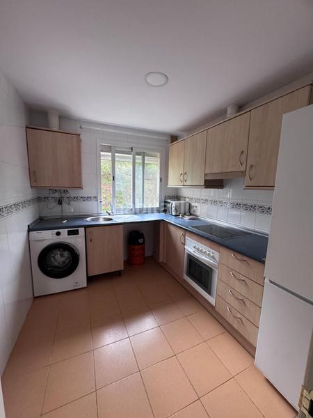 Foto 5c3700a7-c28f-4648-9e15-0e165a05cec5. Appartement avec parking piscine dans puerto de Estepona Estepona