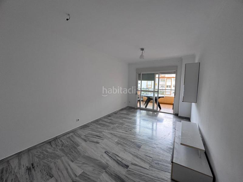 Foto 74112982-5c2b-4ea9-990e-bbc049fde7f6. Appartement avec parking piscine dans puerto de Estepona Estepona