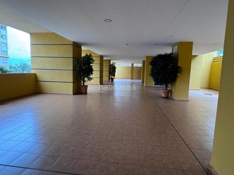 Foto 77395e54-d651-4bf2-ab70-303ed3357ffb. Appartement avec parking piscine dans puerto de Estepona Estepona