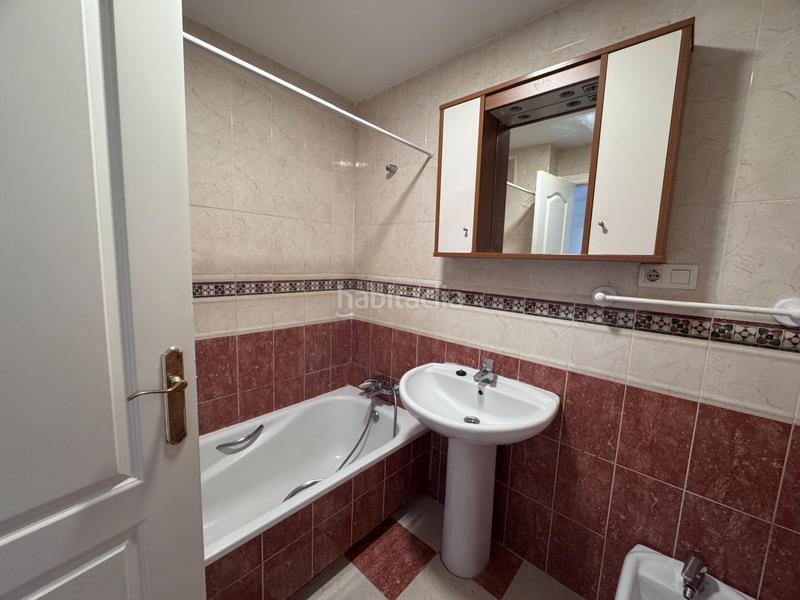 Foto 9f844c7e-2e73-45d9-b86a-53dfa0aeafa8. Appartement avec parking piscine dans puerto de Estepona Estepona