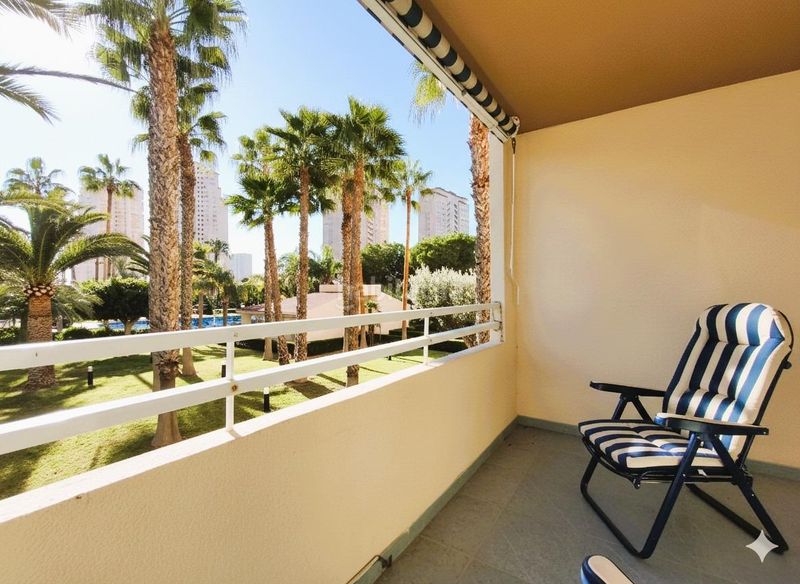 Foto 153c66dd-b013-4005-a979-a6220d401de1. Pis amb aparcament piscina a Playa Muchavista Campello (el)