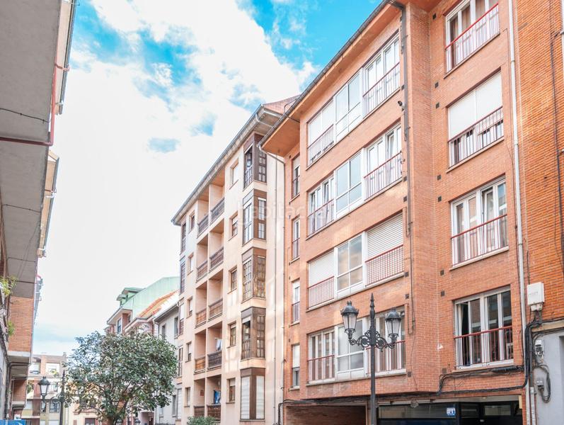 Foto 1f4b58c0-c633-4d87-b36c-a3f1e0840ef6. Àtic a calle facetos 13 a Argañosa Oviedo