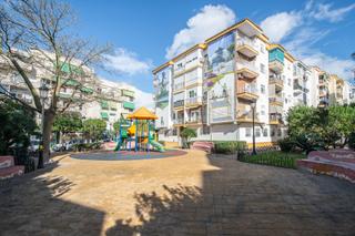 Appartamento  Calle calle galicia, 1. Piso en venta en el centro de estepona