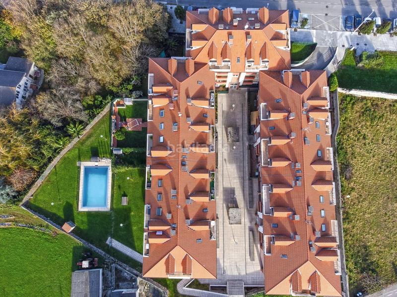 Foto 2c7dabfd-e85e-4838-a523-6e55633065f1. Attique avec chauffage parking piscine dans Sancibrián Santa Cruz de Bezana