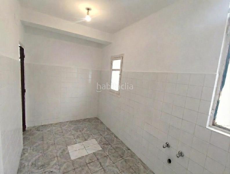 Foto 87eee4af-d1a4-48bd-868d-6f1d4c61d1ad. Pis a calle jaul 17 a Ciudad Jardín - Tagarete - El Zapillo Almería