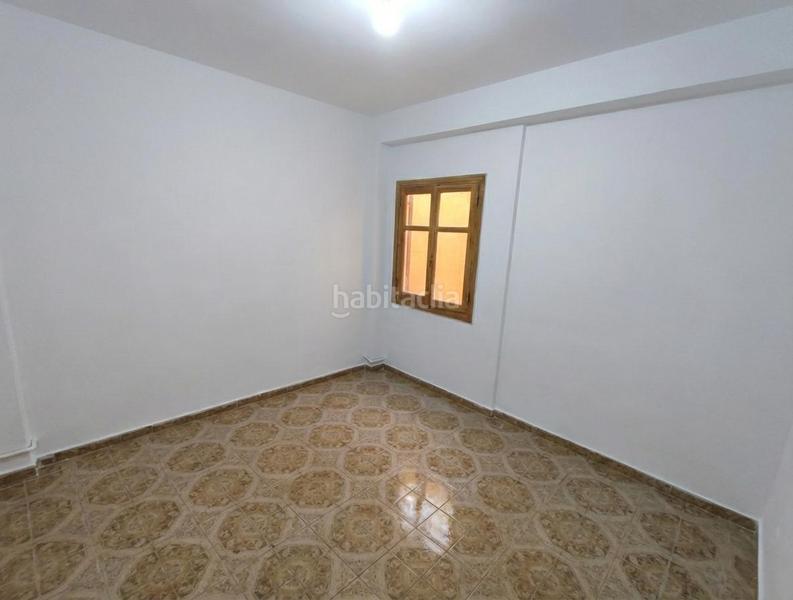 Foto ae8647af-fd01-410e-8979-14fe0d5d34d1. Pis a calle jaul 17 a Ciudad Jardín - Tagarete - El Zapillo Almería