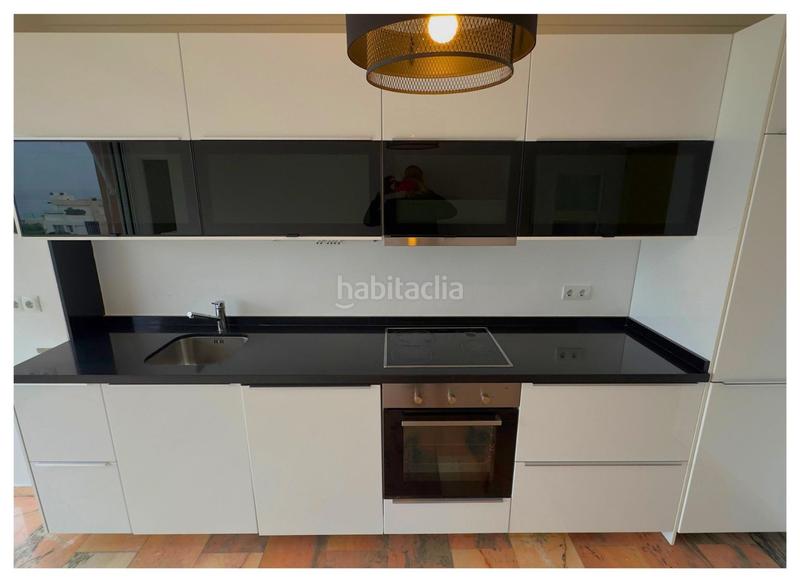 Foto 160e7429-0e26-46e1-89fe-4f045baeb0fb. Alquiler apartamento en calle calle del naranjo 2 apartamento en alquiler de larga temporada disponible en Estepona