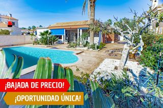 Xalet  Calle almanzora (u). Espectacular chalet recién reformado en urbanización roquetas de