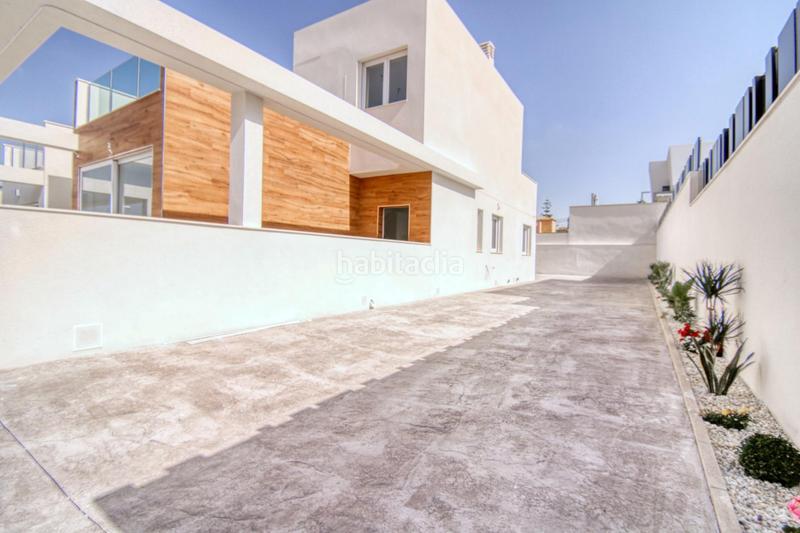 Foto 7599acbc-aa3e-490d-9527-fcbefee7ee6b. Chalet mit pool in Aguas Nuevas Torrevieja