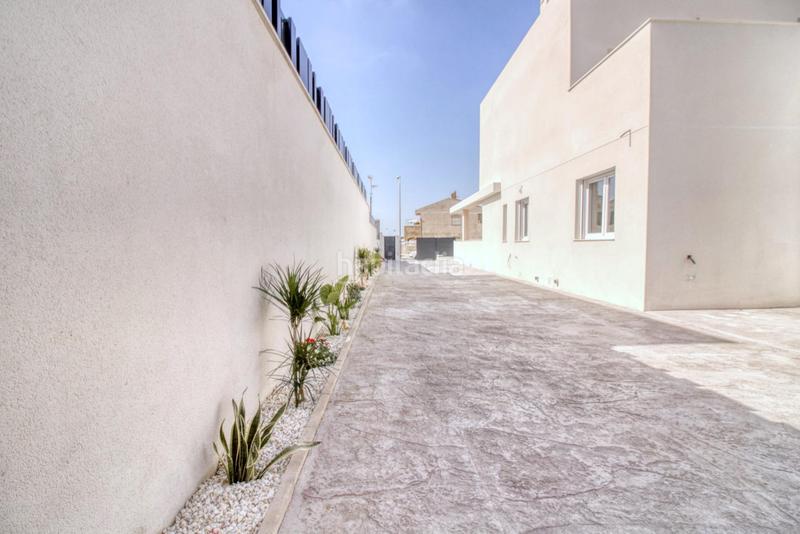 Foto 75fe354c-2e39-4aff-ab2b-8fd6780f21ae. Chalet mit pool in Aguas Nuevas Torrevieja