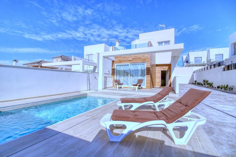 Foto b67907af-0be0-4553-b5ee-96717951bc76. Chalet mit pool in Aguas Nuevas Torrevieja