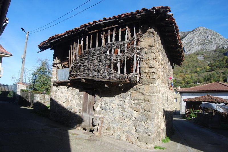 Foto a04d15a2-fef9-4428-8372-05199e5dd72c. Masia a Caso