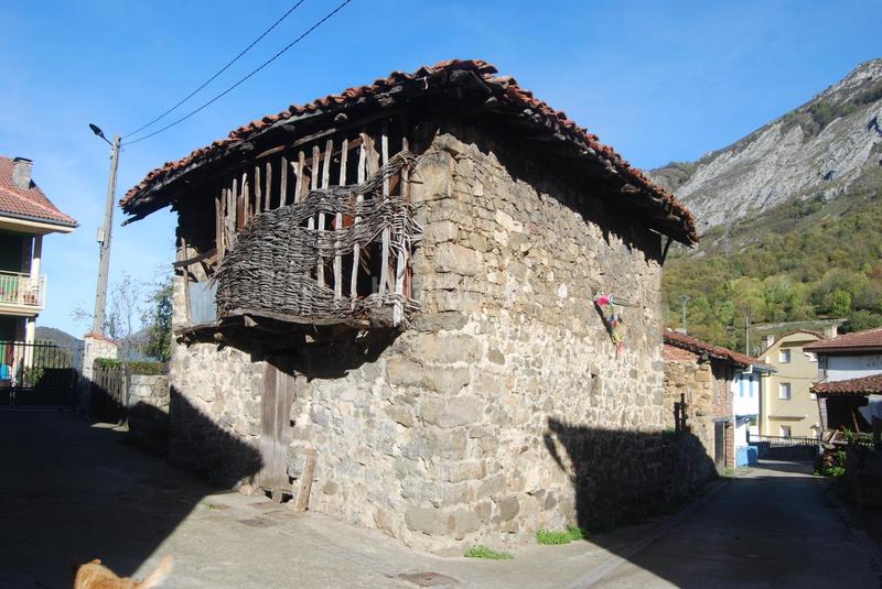 Foto a296bae2-946f-4e55-892f-d99b26586956. Masia a Caso