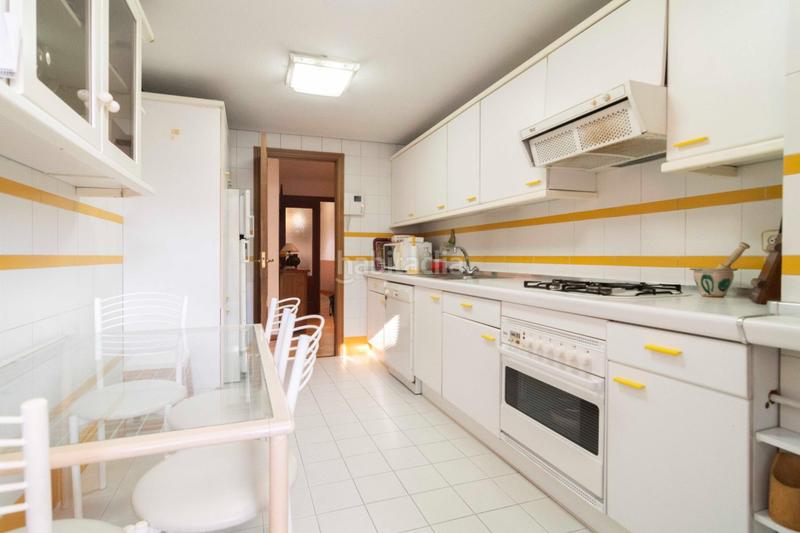 Foto 54f73d6d-7ded-4d46-b4a0-c0f36d124a75. Pis amb calefacció aparcament a Imperial Madrid