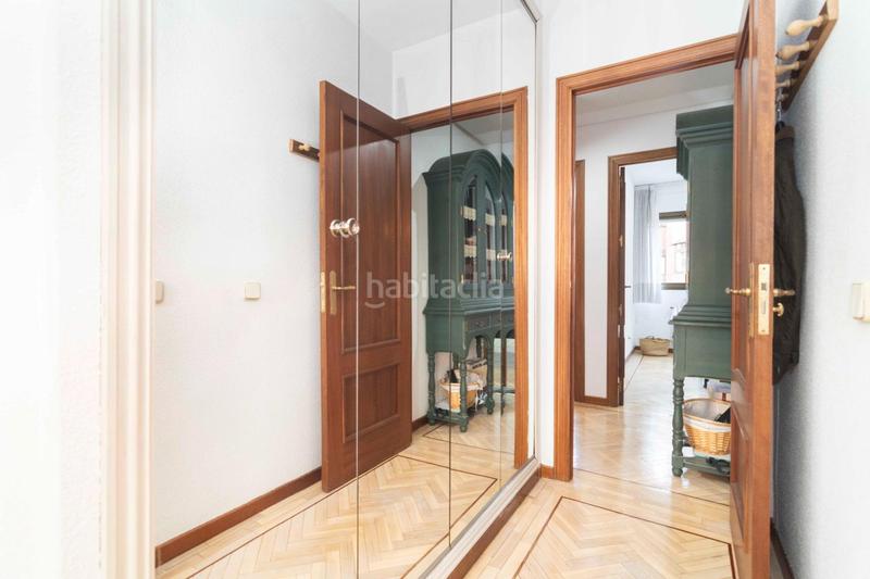 Foto a410e6f2-6fad-4eb4-b09b-5460c85a520e. Pis amb calefacció aparcament a Imperial Madrid