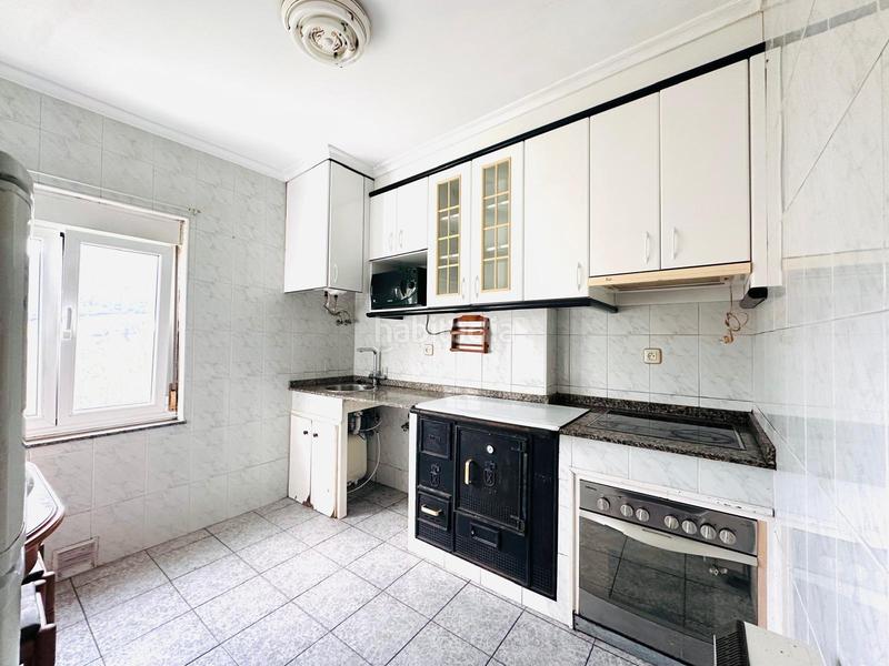 Foto b564ea7c-e6c3-4a5e-8721-edf69c067bd9. Pis amb calefacció a Parroquias Sur - La Manjoya Oviedo