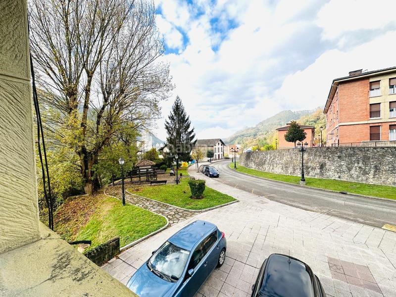 Foto e4b67ce7-1137-4854-be1b-6c01fba56d9a. Pis amb calefacció a Parroquias Sur - La Manjoya Oviedo