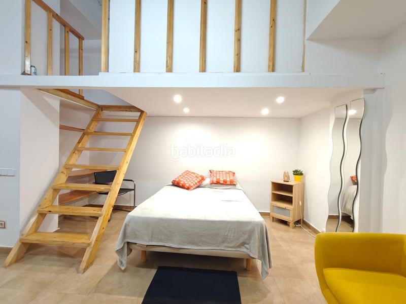 Foto 1ea17939-87ec-489a-aff9-cb1c4e7c296d. Local comercial  seminuevo en les corts, en Barcelona