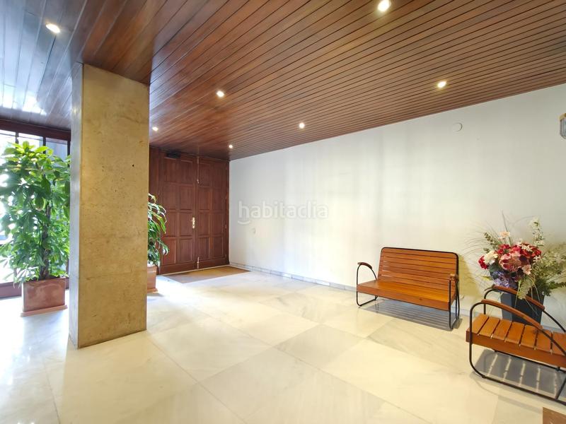 Foto 627eafdf-f323-4424-a864-e464ca5880f3. Local comercial  seminuevo en les corts, en Barcelona