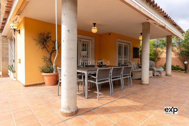 Foto 9fc96fc9-3011-44d7-8007-fecb63906142. Affitto chalet con riscaldamento parcheggio piscina in Paterna