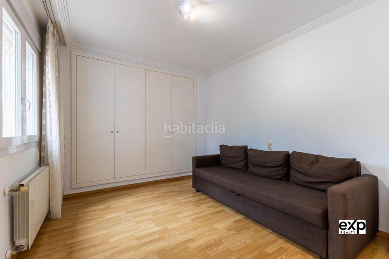 Foto c0da41d3-c094-400a-94ec-b1fb4be9a4d0. Alquiler chalet  amueblado de 4 habitaciones en alquiler en La Cañada en Paterna