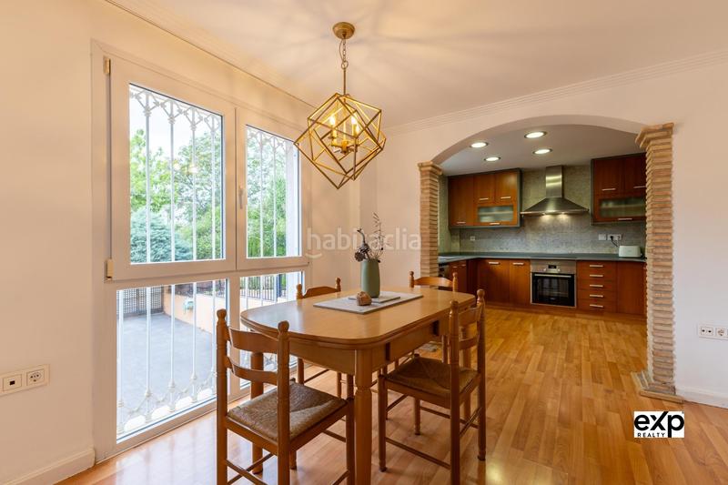 Foto 8a1d80fd-84e1-4cf2-b643-9c5201d25303. Lloguer xalet amb calefacció aparcament piscina a Paterna