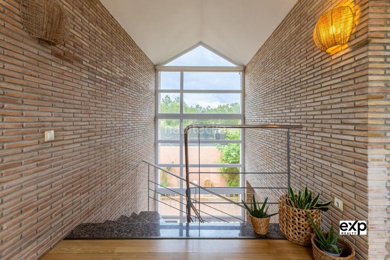 Foto d21dd139-b494-424c-9362-6703750a5215. Lloguer xalet amb calefacció aparcament piscina a Paterna