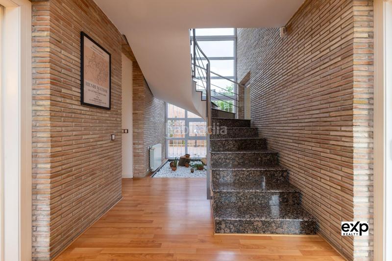 Foto ee2aabad-d50a-43d5-99a5-d5e179850b4d. Lloguer xalet amb calefacció aparcament piscina a Paterna