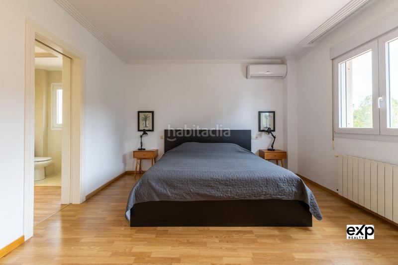 Foto 363c9bdb-15f1-4231-9f5a-a58a4360893e. Rent chalet with heating parking pool in La Cañada Paterna