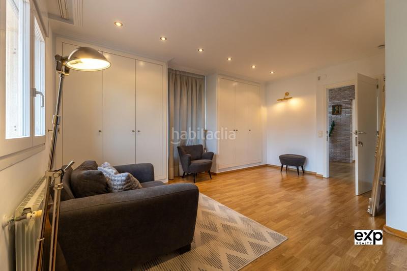 Foto 3ba8fa04-0360-42c8-a915-b3ea4a3a0860. Rent chalet with heating parking pool in La Cañada Paterna