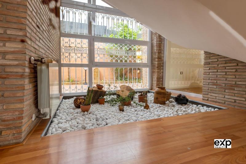 Foto 930ea534-dd7e-49f0-bcf2-39dc68bb76a3. Rent chalet with heating parking pool in La Cañada Paterna