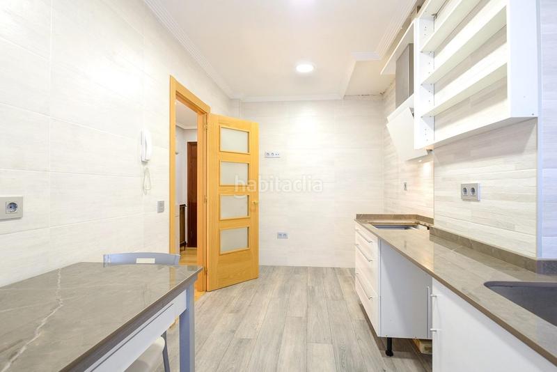 Foto 55de71e2-147a-42f1-95ce-dcfacdb7fb7d. Pis a policarpo herrero 1 a Buenavista Oviedo