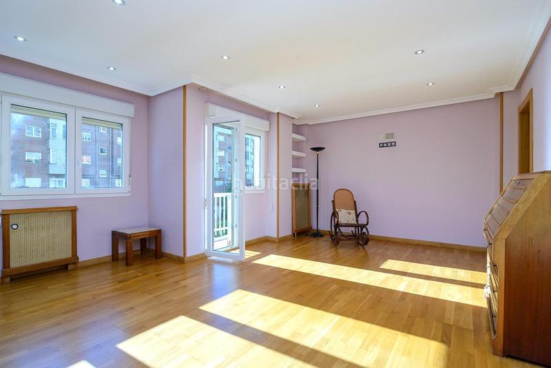 Foto 60194f89-bf8b-49f0-83b1-c43c5bce5114. Pis a policarpo herrero 1 a Buenavista Oviedo