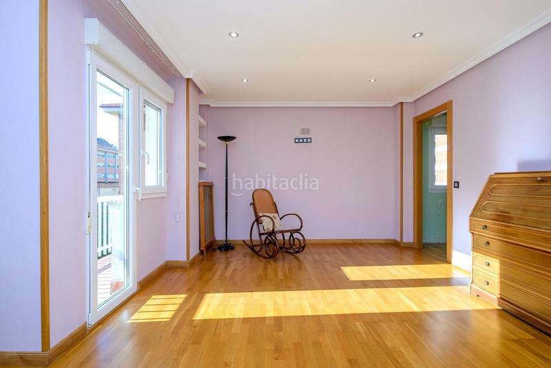 Foto 9eaa3e99-22c9-4e00-bf5d-6ae6e4df36c0. Pis a policarpo herrero 1 a Buenavista Oviedo