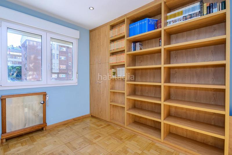 Foto d1ed2728-7ffa-4769-bd30-24bf5a682a45. Pis a policarpo herrero 1 a Buenavista Oviedo