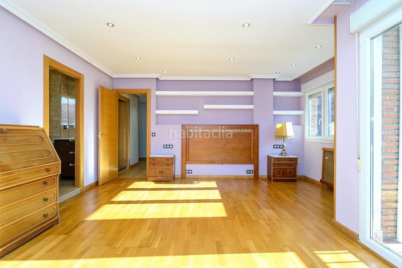 Foto d68bb6df-f50b-48f0-8c43-bebf63565921. Pis a policarpo herrero 1 a Buenavista Oviedo