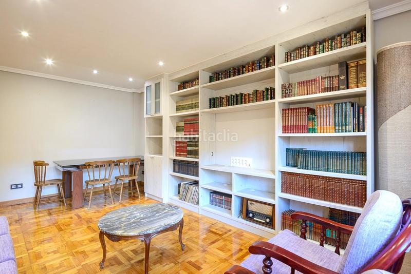 Foto d6e9148c-e872-4da5-aa07-429604388924. Pis a policarpo herrero 1 a Buenavista Oviedo