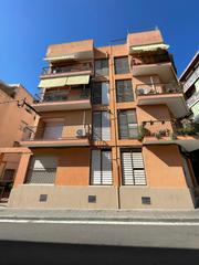 Miete Etagenwohnung in Carrer clausell 5. Piso moderno y luminoso en el corazón de canet de mar