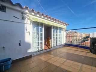 Xalet  S pau. Chalet de 3 plantas en cambrils port, junto al paseo jaume i y a
