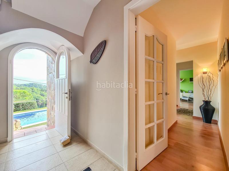 Foto 17224ab7-7cb1-438d-8170-ddbd25129dfc. Casa con riscaldamento parcheggio piscina in Alella