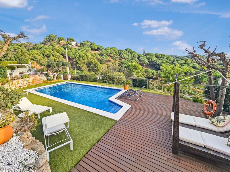 Foto 39af3802-d700-48f1-aa80-71f6ca73b229. Casa con riscaldamento parcheggio piscina in Alella