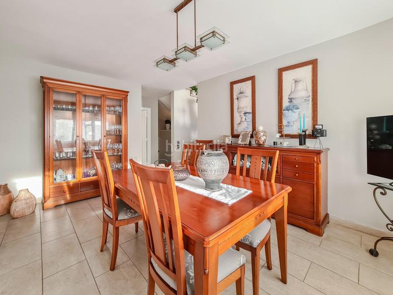 Foto 8f5d7fd5-23b7-4022-8dfc-f31a94fd1f08. Casa con riscaldamento parcheggio piscina in Alella