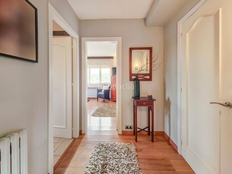 Foto cdd0fdfe-5f3c-46b6-af15-d4b457299697. Casa con riscaldamento parcheggio piscina in Alella