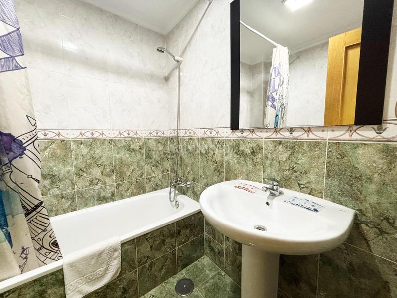 Foto 2164ea89-86b1-47cf-ad35-e84dc5ca827d. Flat with parking in Puerto Deportivo Torrevieja