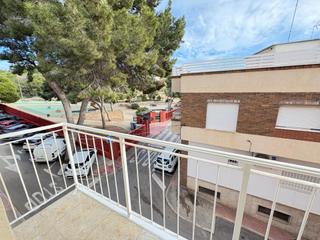 Apartament  Calle san antonio. Amplio piso en santa pola centro a 800 m de la playa  3 habitaci