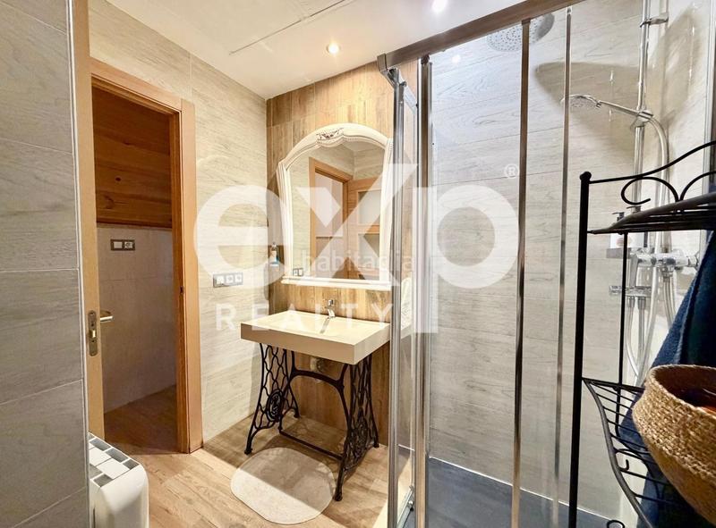 Foto d9baece1-9791-4a8c-9267-622914b2e1be. House with heating in El Cabanyal-El Canyamelar Valencia