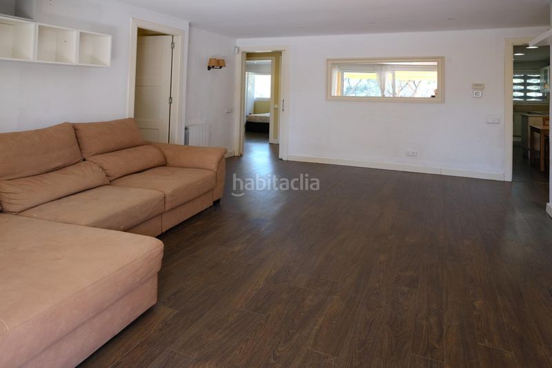 Foto 0b102f03-1d52-4f36-984e-790066d4ebee. Apartament amb aparcament a Gava Mar Gavà